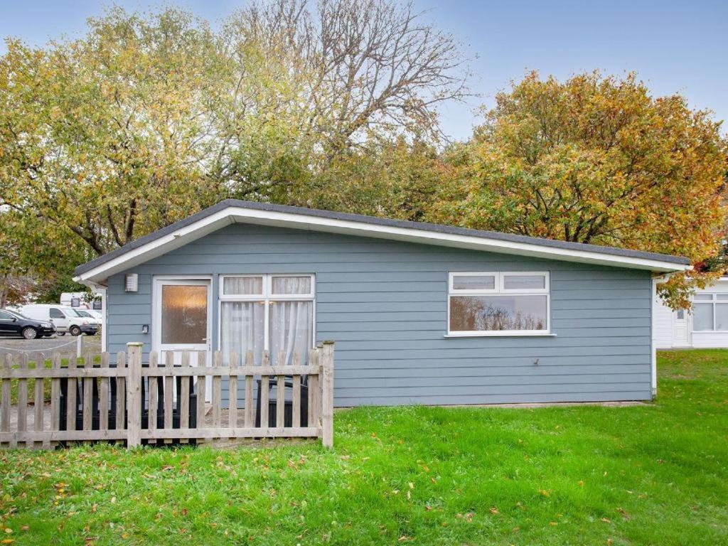 Sunnydaze-Detached Chalet With 2 Bedrooms And 2 Bathrooms And Private Parking Outside Door 达特茅斯 外观 照片