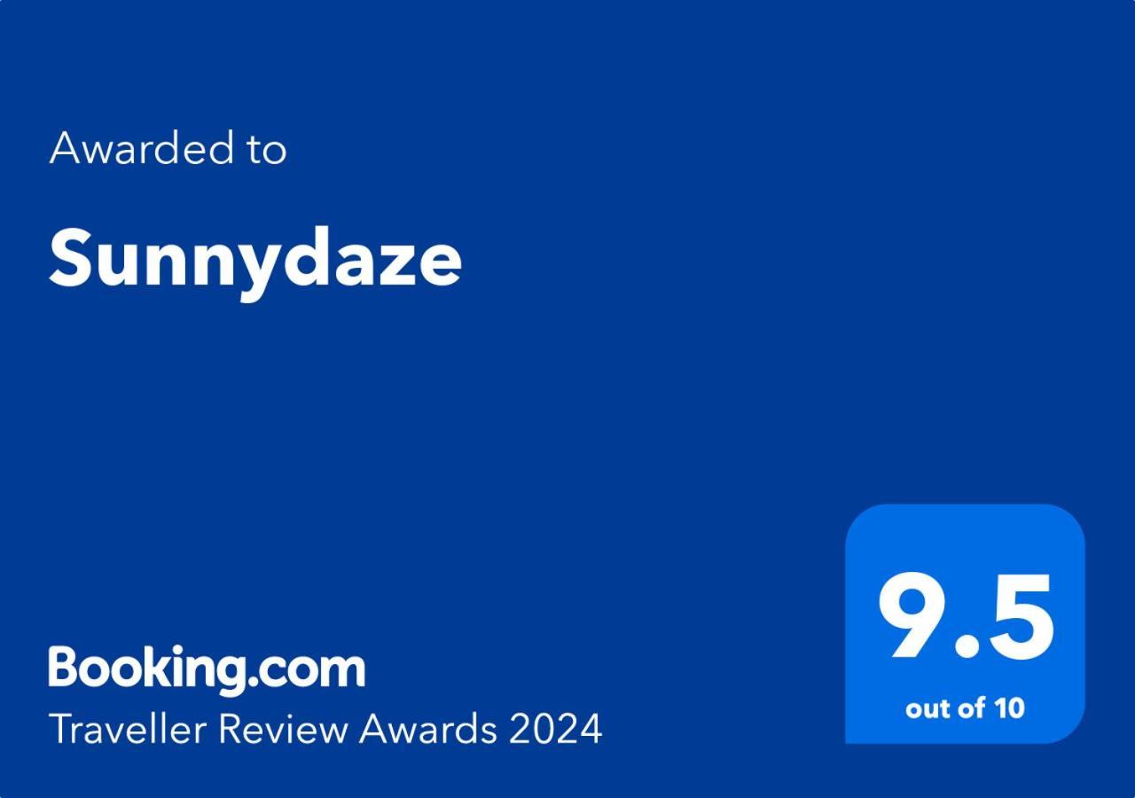 Sunnydaze-Detached Chalet With 2 Bedrooms And 2 Bathrooms And Private Parking Outside Door 达特茅斯 外观 照片